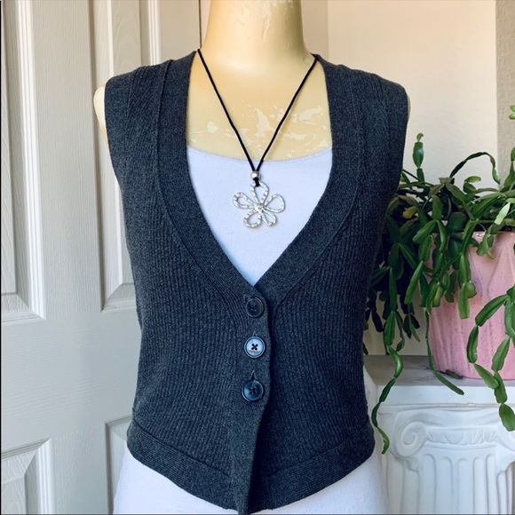 Banana Republic Button Vest - Picture 2 of 5